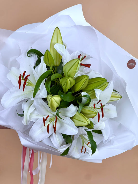 Lillies Bunch - Fresh Cut Flowers made with love by Flowers Gold Coast www.flowersgoldcoast.com.au the Gold Coast's best Florist - Same Day Flower Delivery